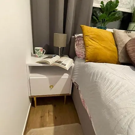 Lotus Naturaapart Garaz