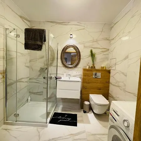 Apartment Naturaapart Garaz Podziemny